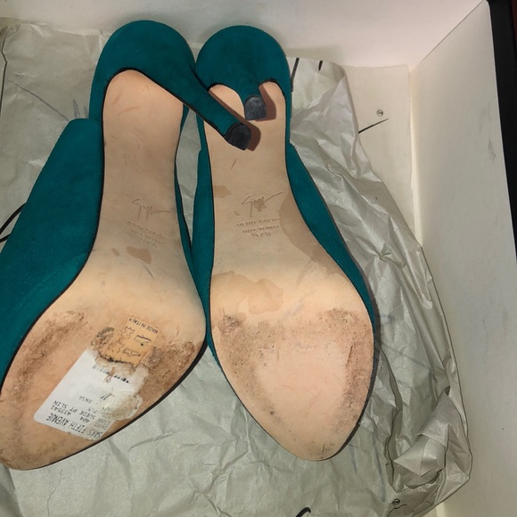 Giuseppe Zanotti Suede Pumps - Picture 2 of 5